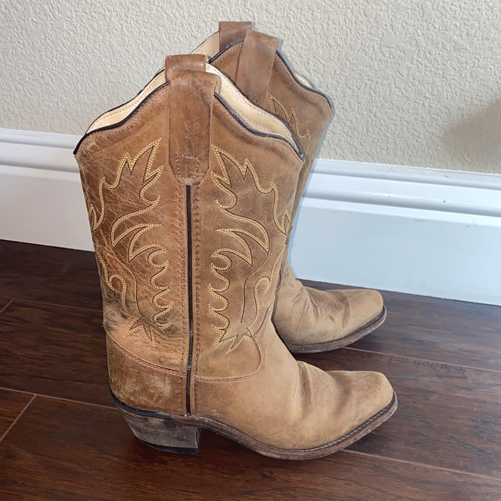 Girls Old West Snip Toe Cowboy Boots size 13.5
